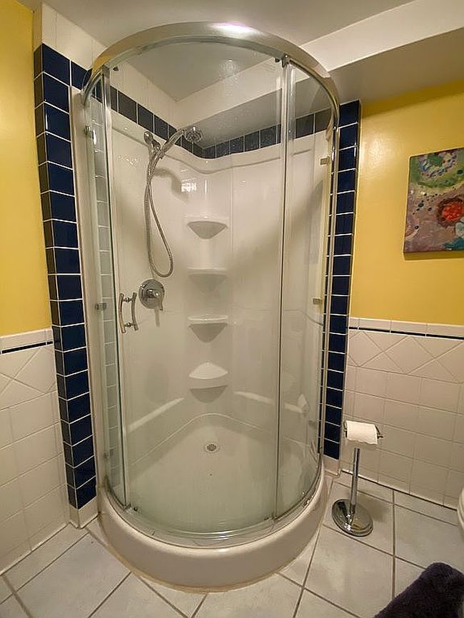 Preview of property located at 2043 Lock Rd
