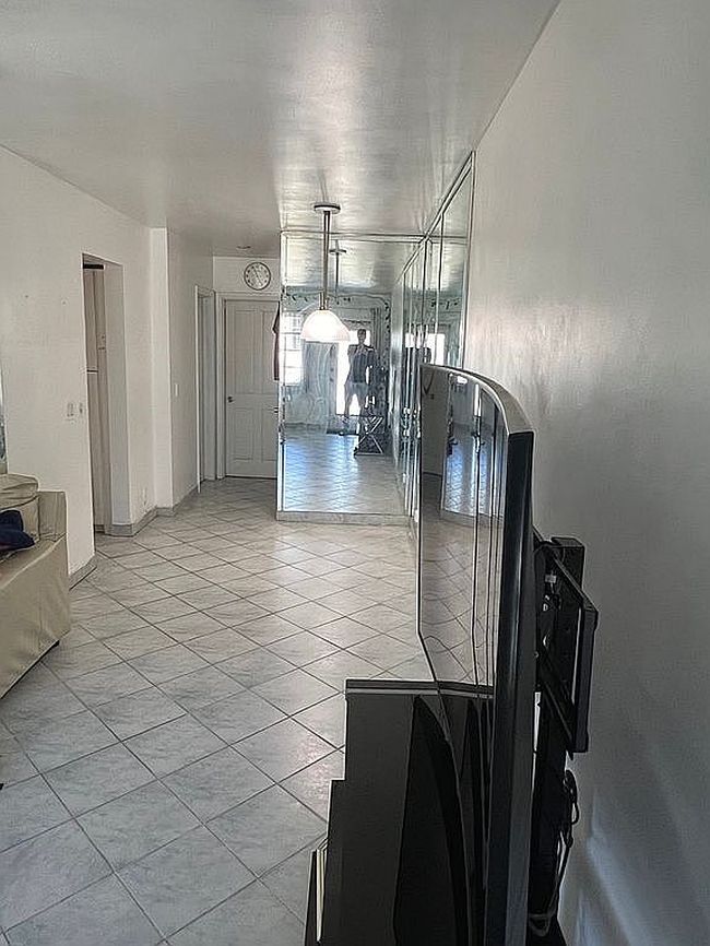 Photo of 500 Layne Blvd Apt 14, Hallandale Beach, FL