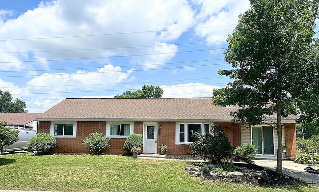 Photo of 506 E Aberdeen Dr, Trenton, OH