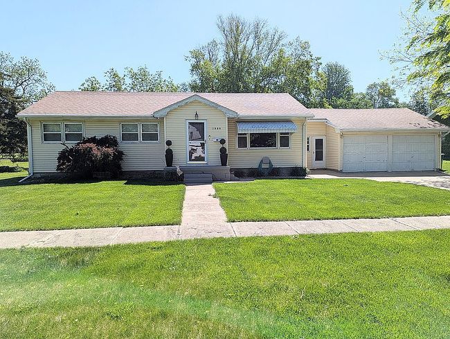 Image of 1350 N 5th St