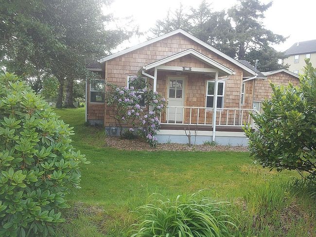 Image of 914 N Holladay Dr