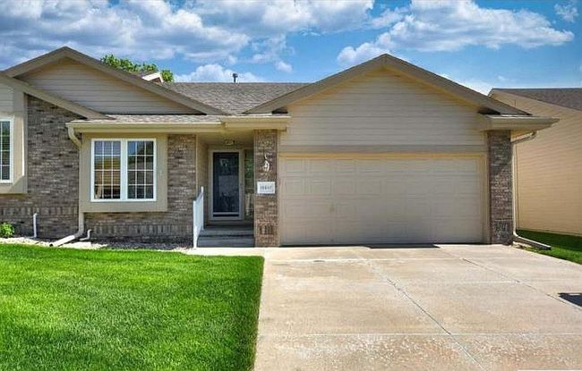16607 Drexel St, Omaha, NE