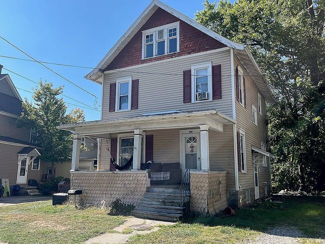 Image of 122 Race St