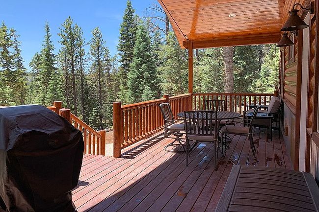Photo of 1295 E Airplane Dr, Kanab, UT