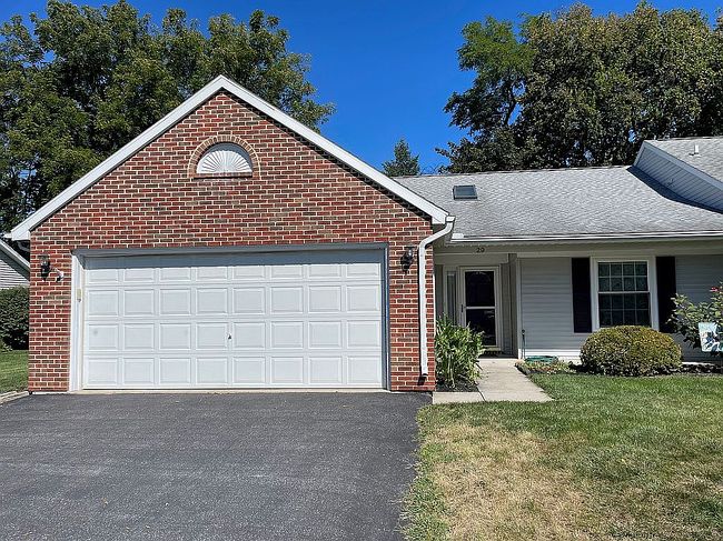 Photo of 29 Greenspring Dr, Mechanicsburg, PA
