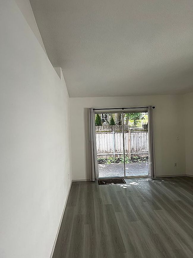 Image of 9120 Ne 54th St