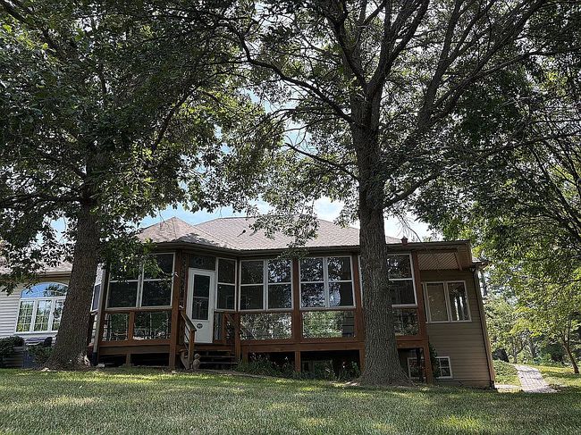 Photo of 893 S Oakland Ave, Forsyth, IL