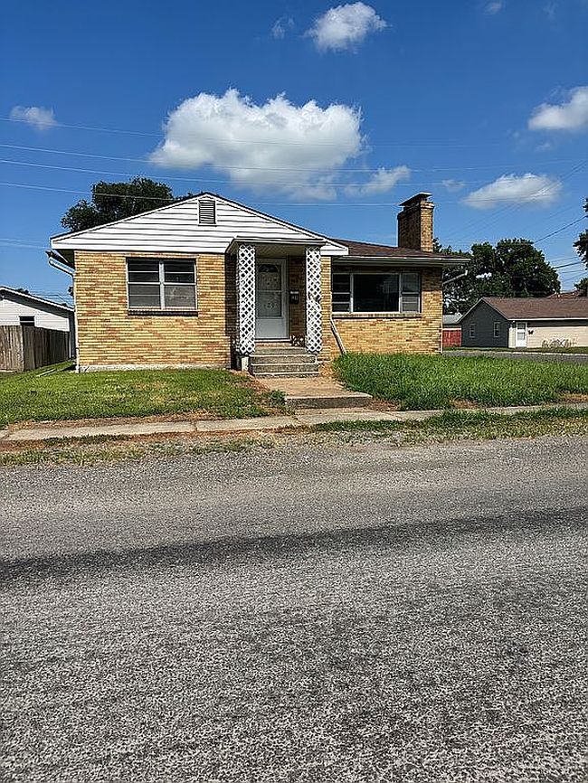 Photo of 129 N 5th St, Dupo, IL