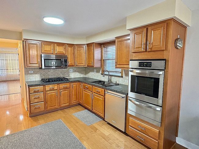 Image of 5131 S Latrobe Ave
