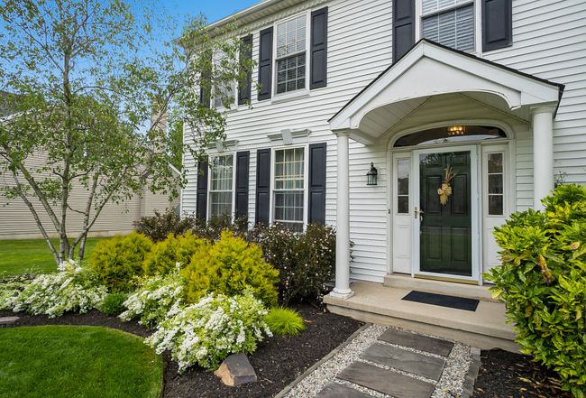 Additional photo 1 of property located at 131 Applewood Ln