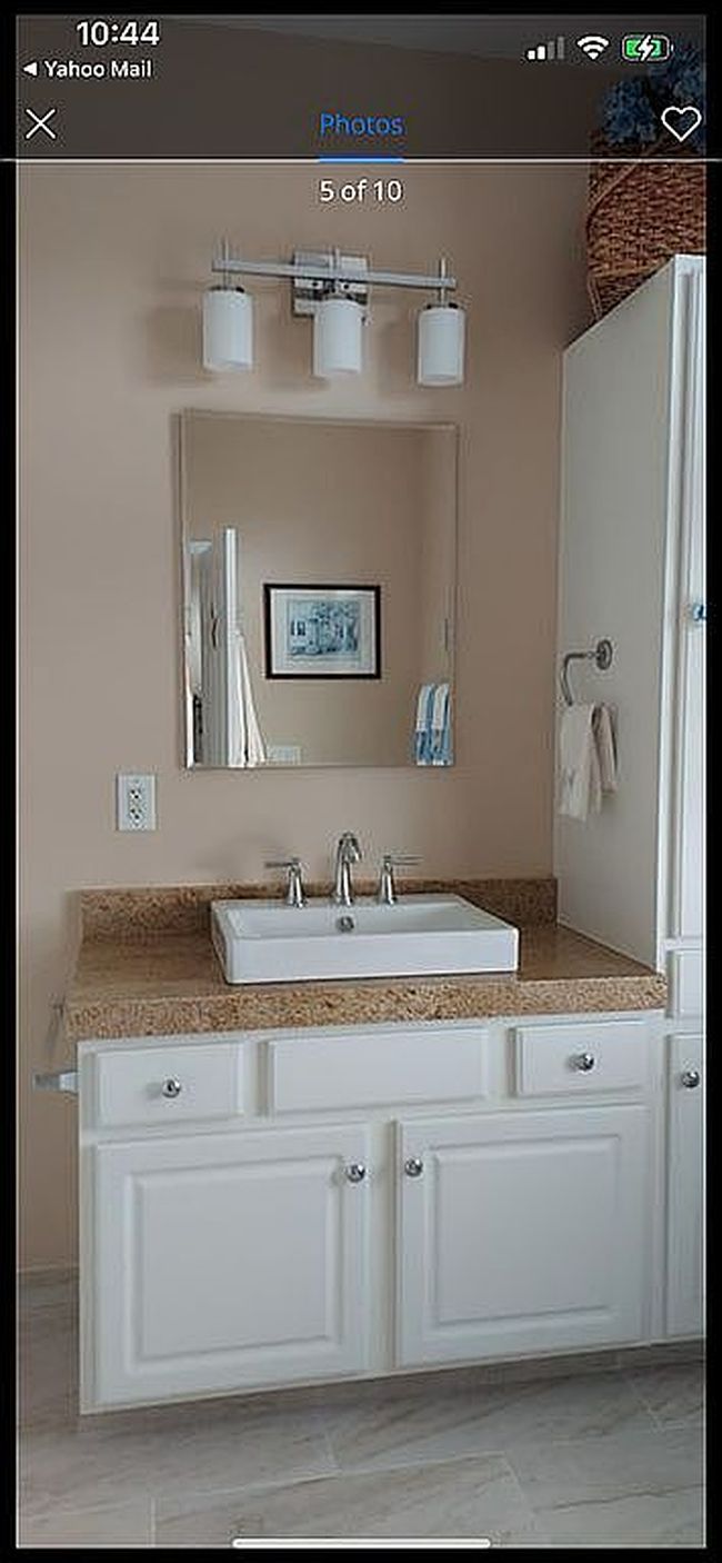 Photo of 72 Shoreline Dr, Stratford, CT