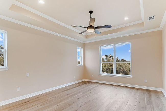 Additional photo 2 of property located at 921 Meredith Ct