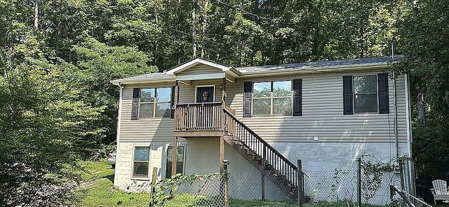 Photo of 9851 Heiskell Rd, Heiskell, TN