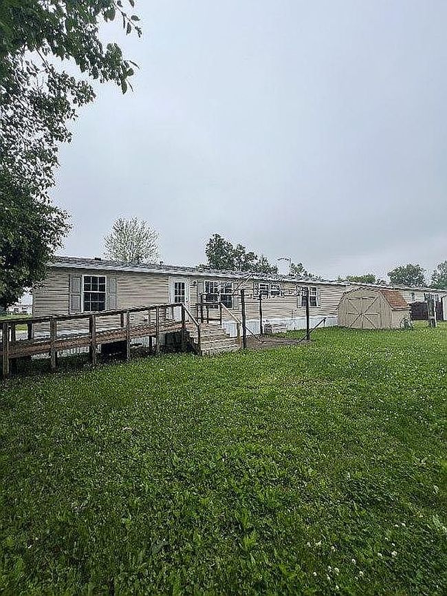Photo of 4247 Hunters Pointe, Fort Wayne, IN
