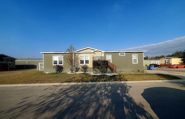 Image of 13021 Dessau Rd Lot 445