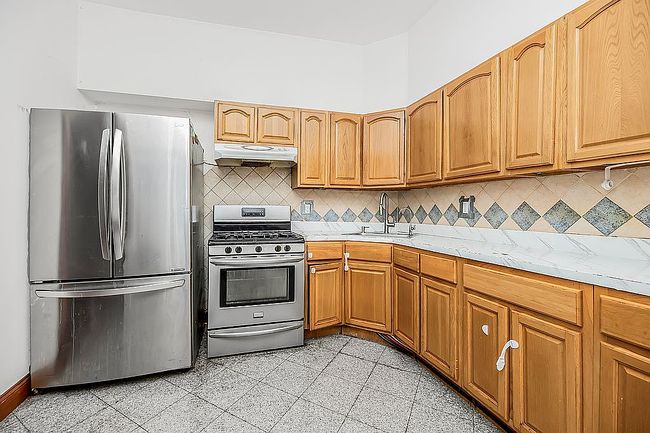 Photo of 1551 Hollywood Ave, Bronx, NY