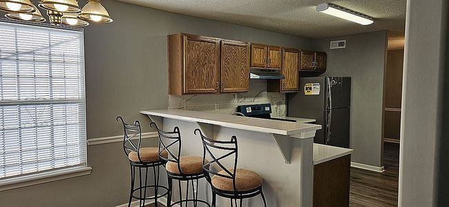 Image of 3915 Highland Ave