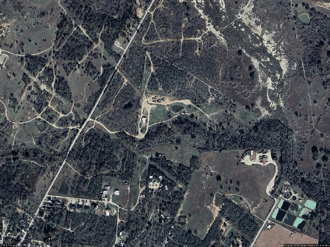 1126 Parr St, Luling, TX