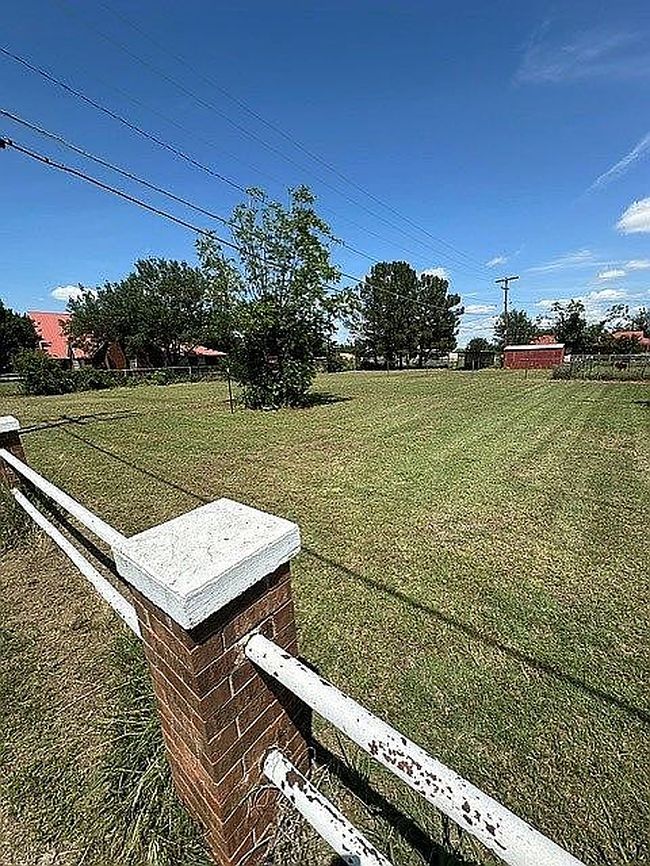 Photo of 138 County Road 307, Breckenridge, TX