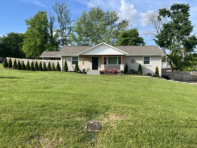 Image of 404 Kemper Dr N