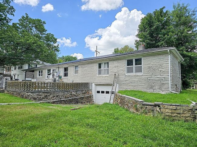 Photo of 702 E Centennial Ave, Carthage, MO