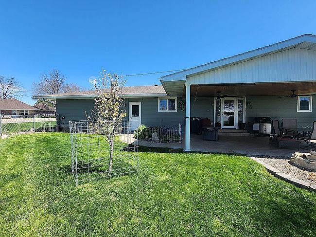 Image of 600 W Avenue D