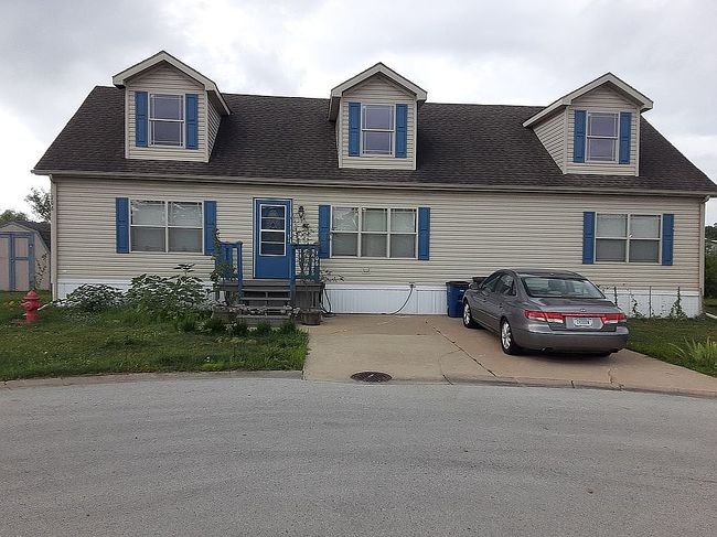 Photo of 706 Rivers Walk Ln, Michigan City, IN