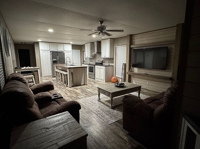 Photo of 653 Hidden Hills Rd