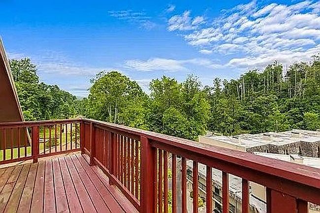 Photo of 303 Church St, Gatlinburg, TN