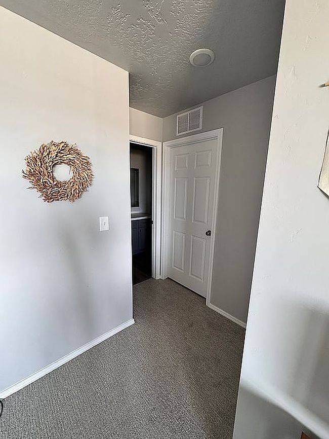 Image of 3985 E Jamestown Dr
