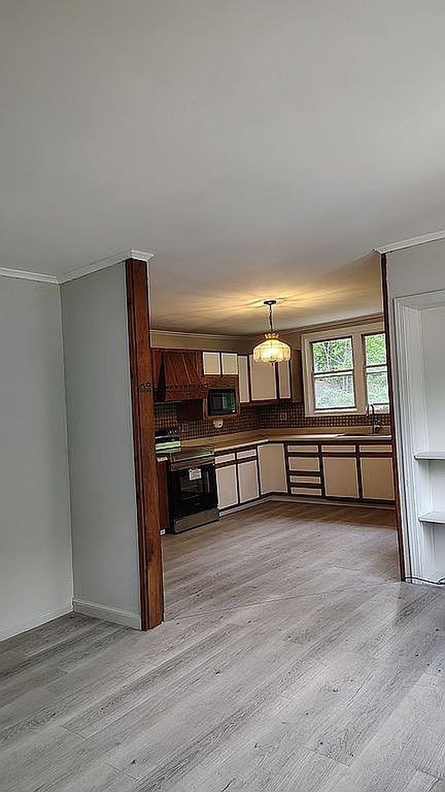 Photo of 251 N High St, Bridgton, ME