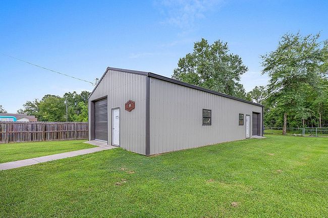 Photo of 2715 Carolyn Dr, Lake Charles, LA