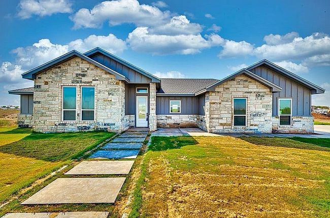 Preview of property located at 16924 Horseshoe Dr