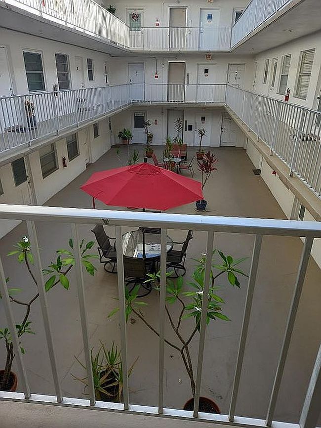 Photo of 2010 Fillmore St Apt 308, Hollywood, FL