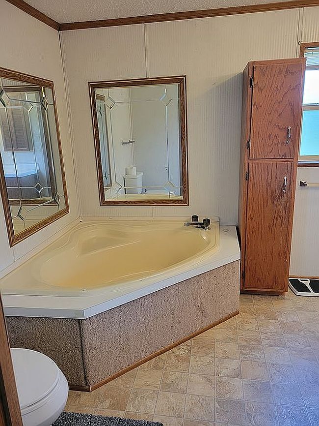 Photo of 168 Fountain View Dr, Ames, IA