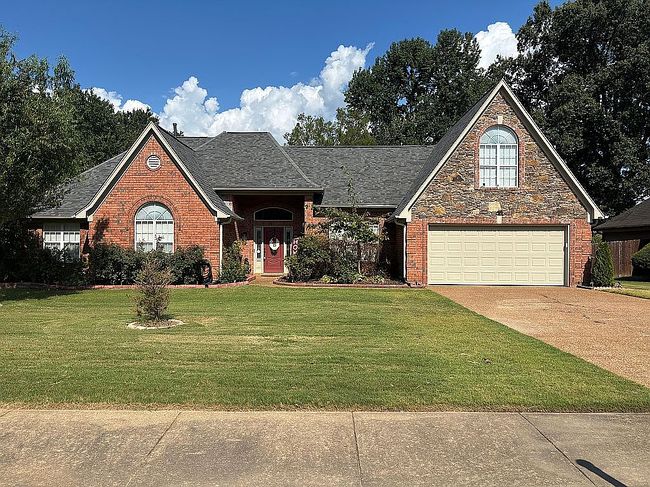 Photo of 266 Bradford Trail Dr, Collierville, TN