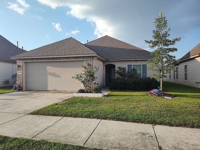 Photo of 7741 W Pelican Lakes Ave, Baton Rouge, LA