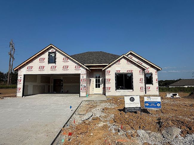 2004 Stone Mountain Pkwy, Columbia, MO