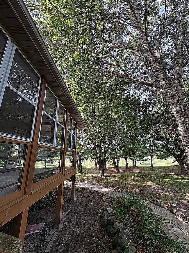 Photo of 893 S Oakland Ave, Forsyth, IL