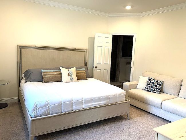 Image of 221 Picnic Pl