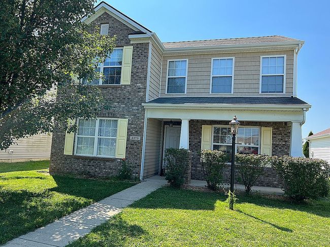 Photo of 3370 Shadow Creek Blvd, Columbus, IN