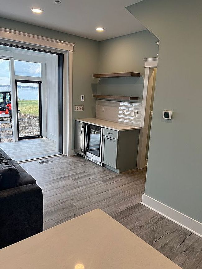 Preview of property located at 318 Old Point Rd