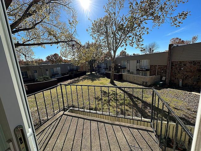 Image of 4344 E 67th St Unit 807