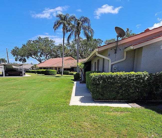 Image of 2037 Arbor Ln