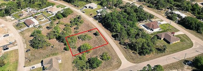 Photo of 827 Warren St, Lehigh Acres, FL