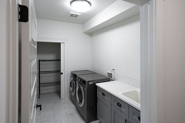 Image of 4841 Tillamook Dr