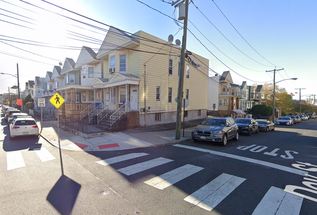 Photo of 195 Tonnelle Avenue