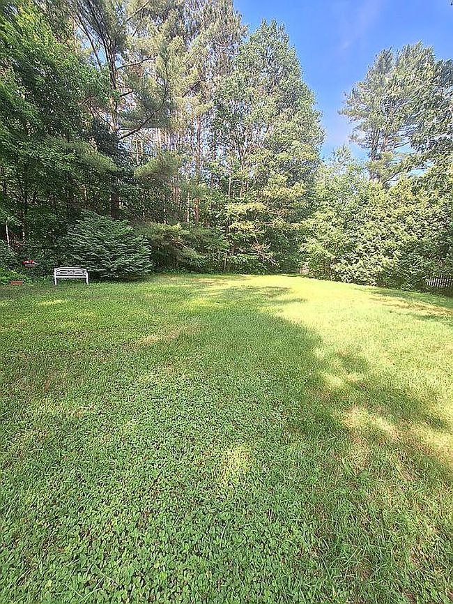 Photo of 10 Logwood Cir, Essex Jct, VT
