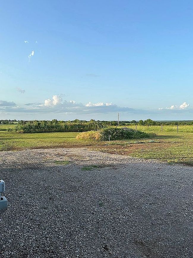Photo of 7049 Sunshine Rd, Davis, OK