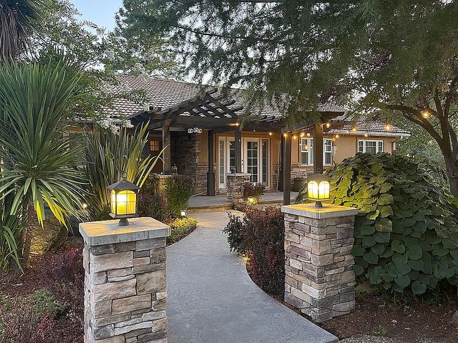 Preview of property located at 16035 Running Springs Rd